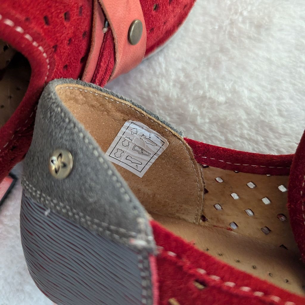 Maciejka Polish Red Suede Perforated Leather Shoes - Eu Size 39 — image 7 of 8